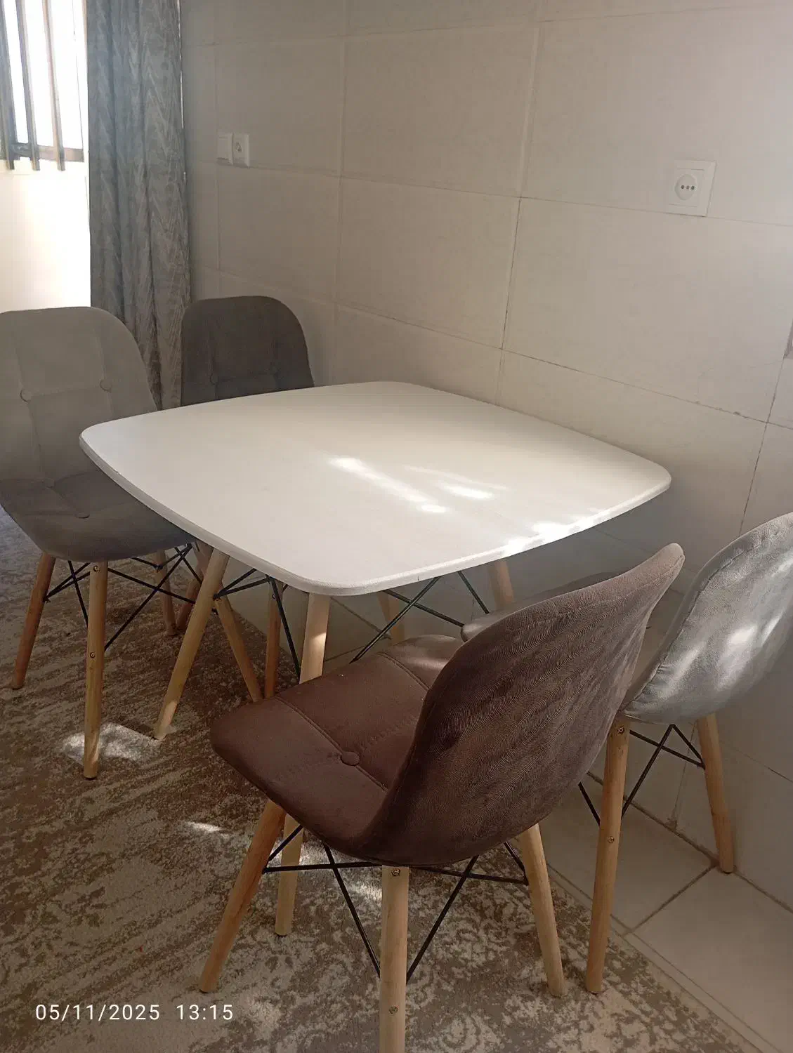 میز ناهار خوری چهار نفره|میز و صندلی غذاخوری|زاهدان, |دیوار