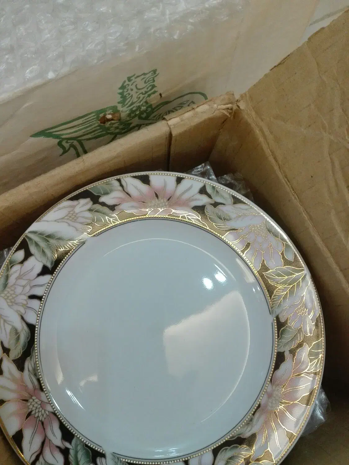 ب60عدد پلو خوری و60عددمیوه خوری.چینی مقصود درجه یک|ظروف سرو و پذیرایی|همدان, |دیوار