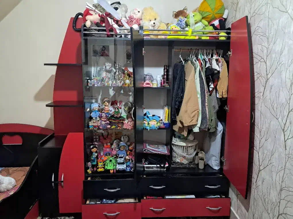 تخت و کمد|تخت و سرویس خواب|اصفهان, خواجو|دیوار