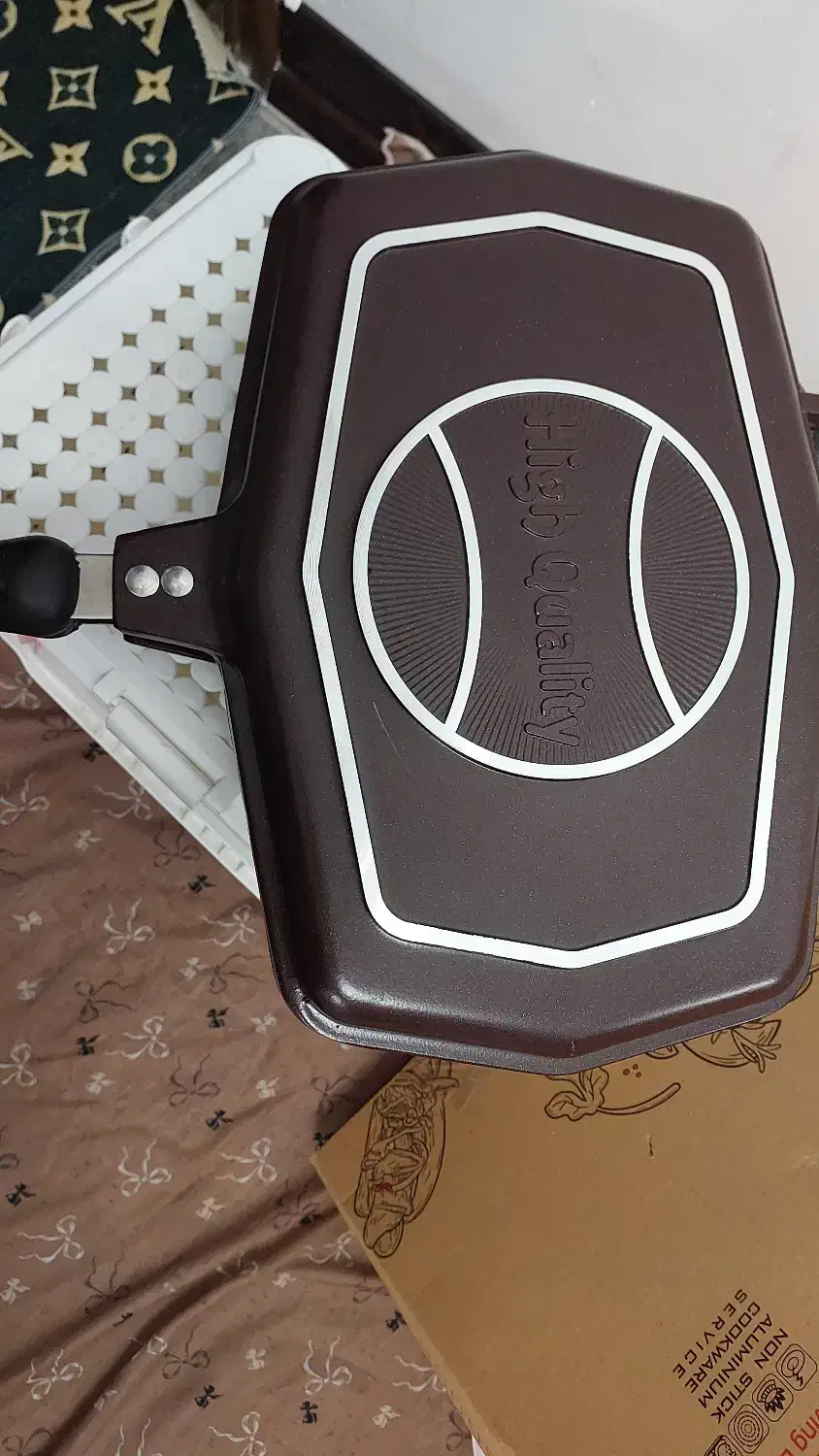 تابه دوطرفه|ظروف پخت‌وپز|بابل, |دیوار