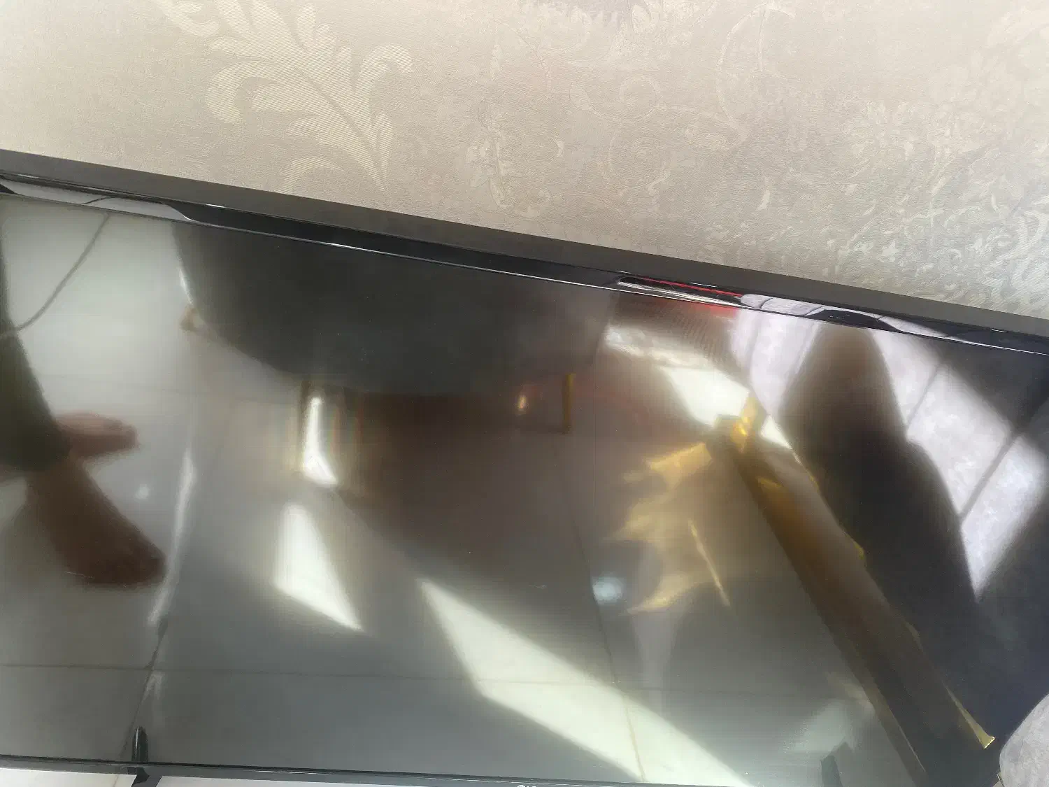 تلویزیون LED|تلویزیون و پروژکتور|صومعه‌سرا, |دیوار