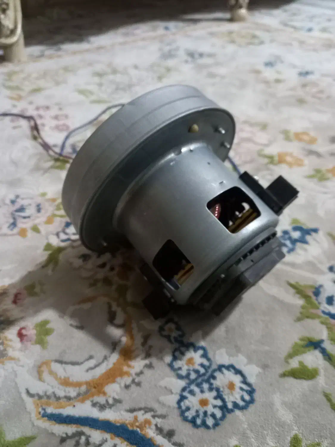 موتور جارو برقی ال جی سالم پلمپ در حد ن نو|جاروبرقی، جارو شارژی، بخارشو|قزوین, |دیوار