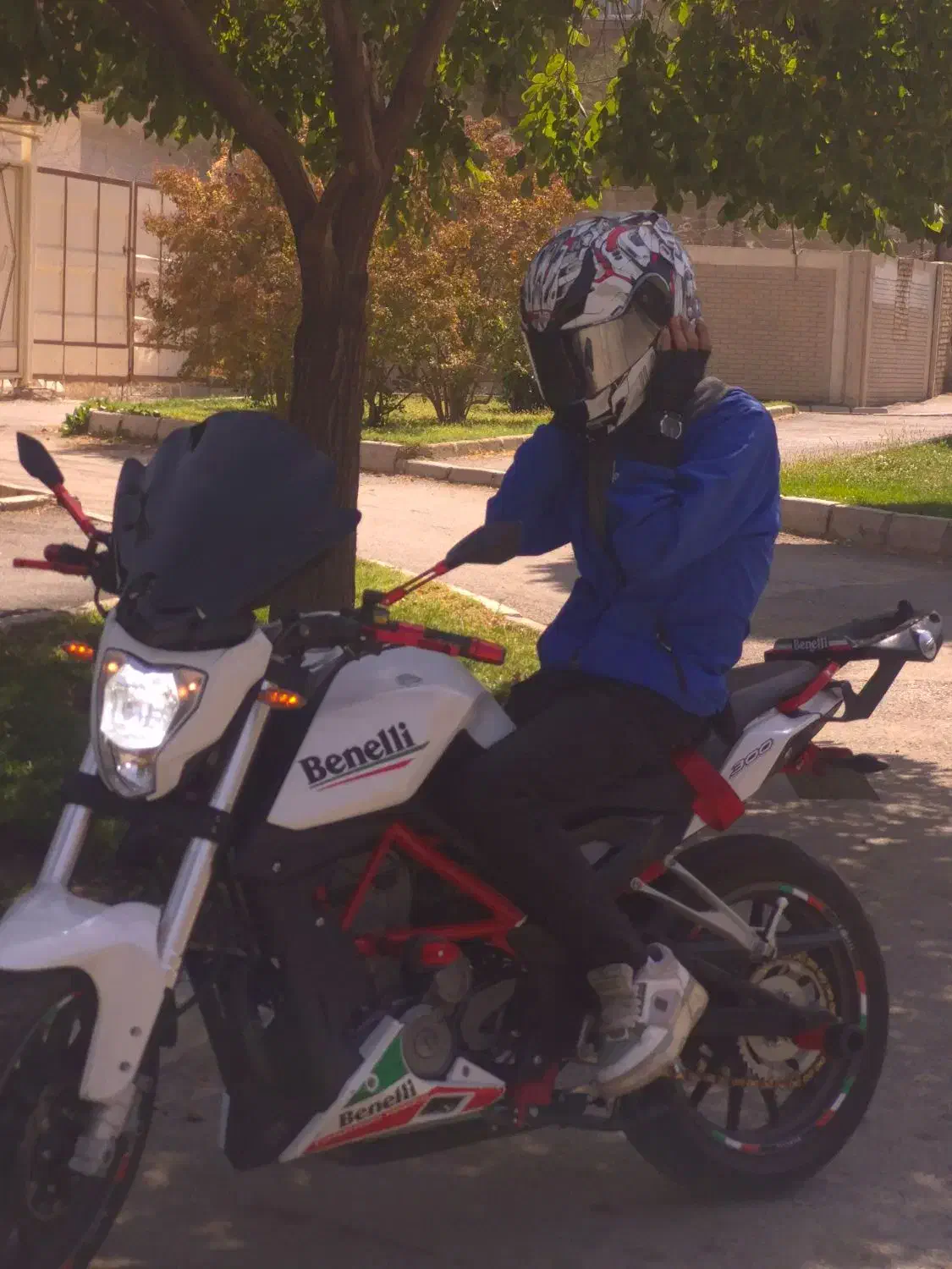 بنلی ۲۵۰ تک کم کارکرد|موتورسیکلت|اصفهان, رکن الدوله شرقی|دیوار