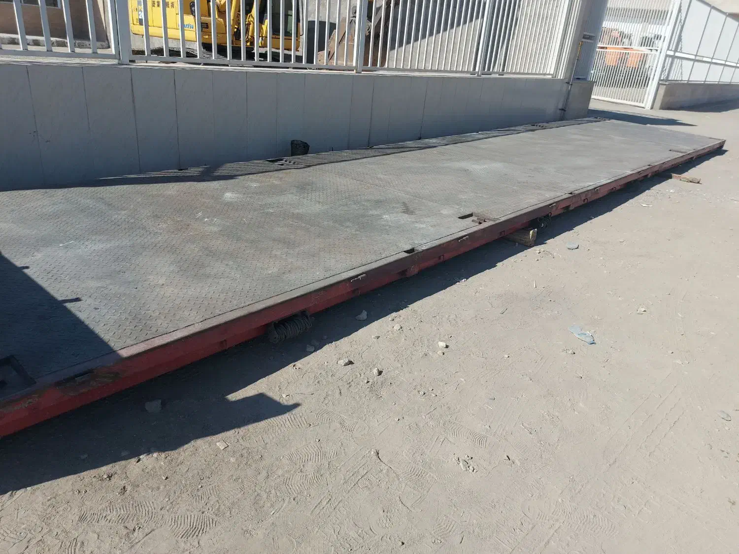 رویه قاین ساز روی تیغه|خودرو سنگین|کرمان, |دیوار