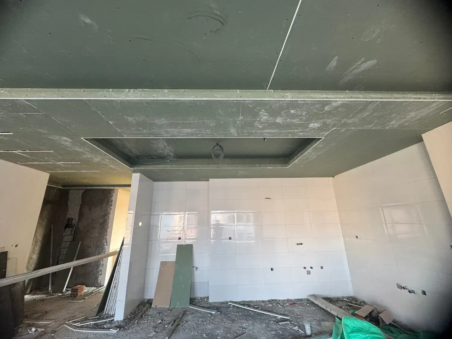 شاگرد کناف|استخدام معماری، عمران و ساختمانی|چالوس, |دیوار