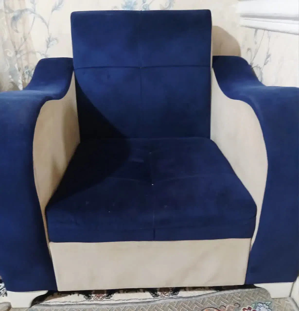 مبل راحتی|مبلمان خانگی و میز عسلی|رشت, دروازه لاکان|دیوار