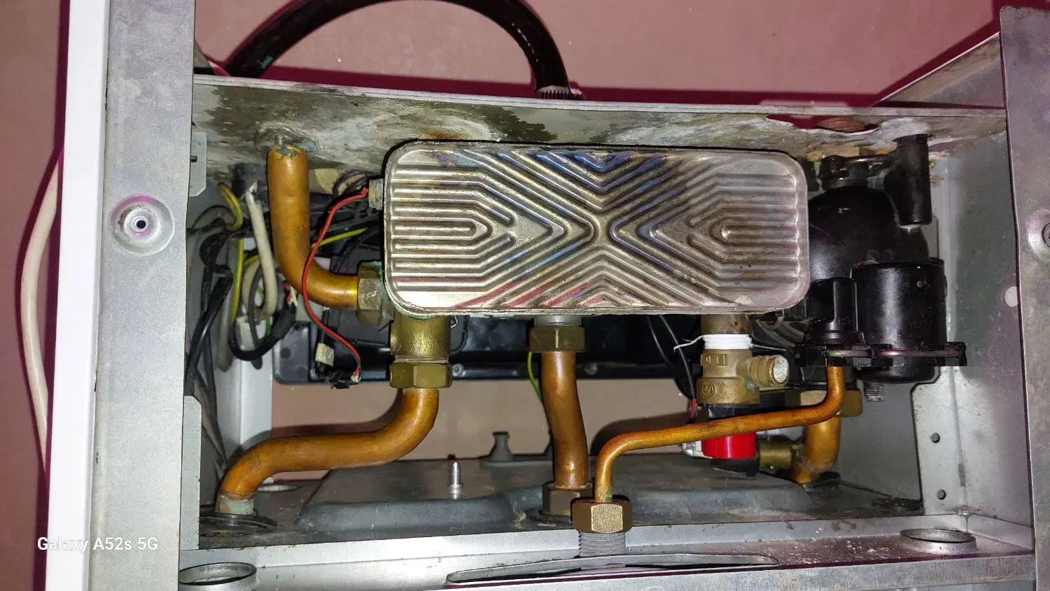 ابگرمکن پکیجی  نیاز به سرویس بود هستیم|آبگرمکن، پکیج، شوفاژ|فردیس, فردیس|دیوار