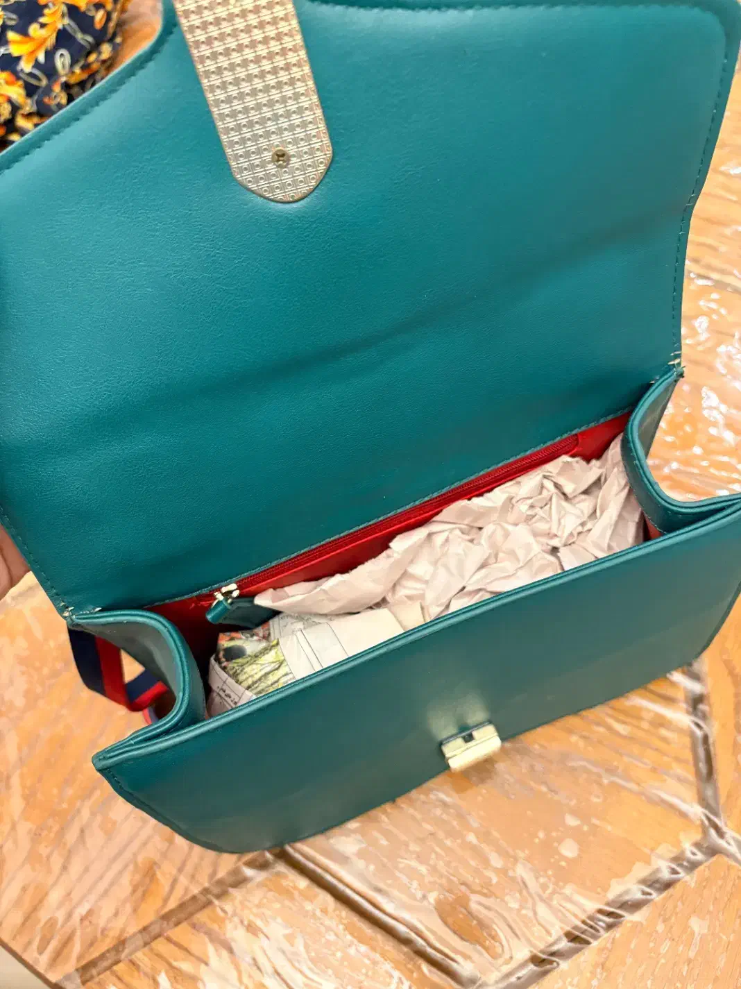 کیف زنانه برمد گوچی|کیف، کفش، کمربند|ساری, |دیوار