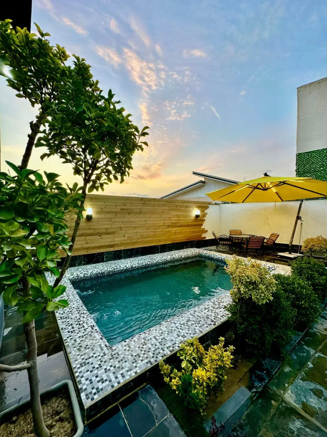 ویلا استخردار مدرن|اجارهٔ کوتاه‌مدت ویلا و باغ|تهران, چیتگر شمالی|دیوار