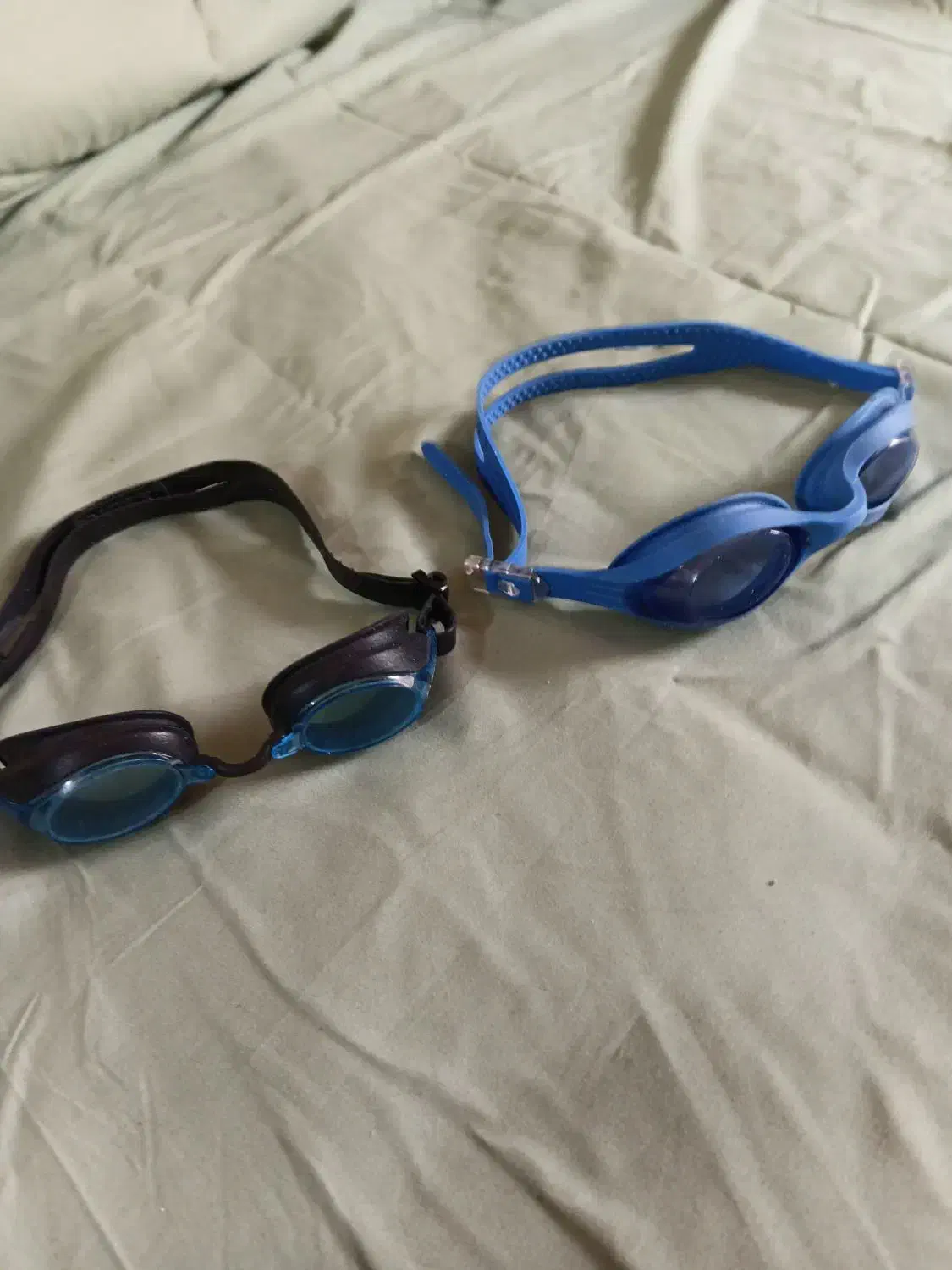 فروش دوعددعینک شنا|تجهیزات ورزشی|صباشهر, |دیوار