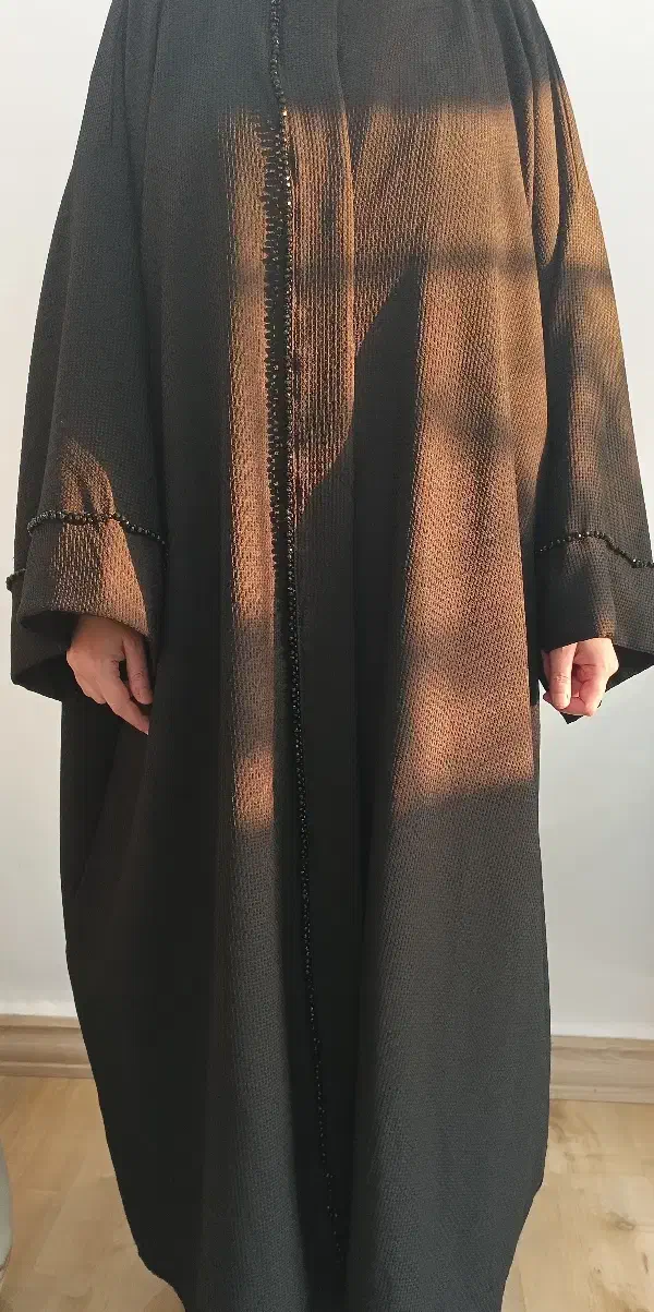 عبا در حد نو|لباس|رشت, شهرک شهید عباسپور|دیوار