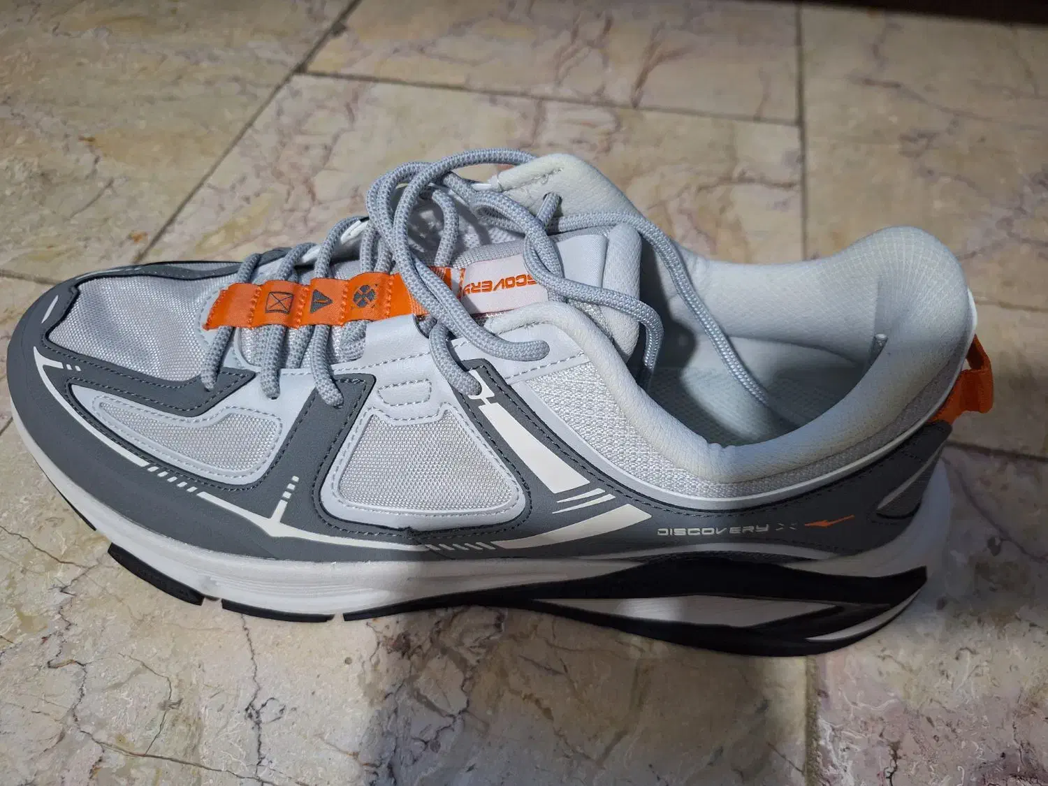 فروش کفش ورزشی اریک اصلی|کیف، کفش، کمربند|تهران, ازگل|دیوار