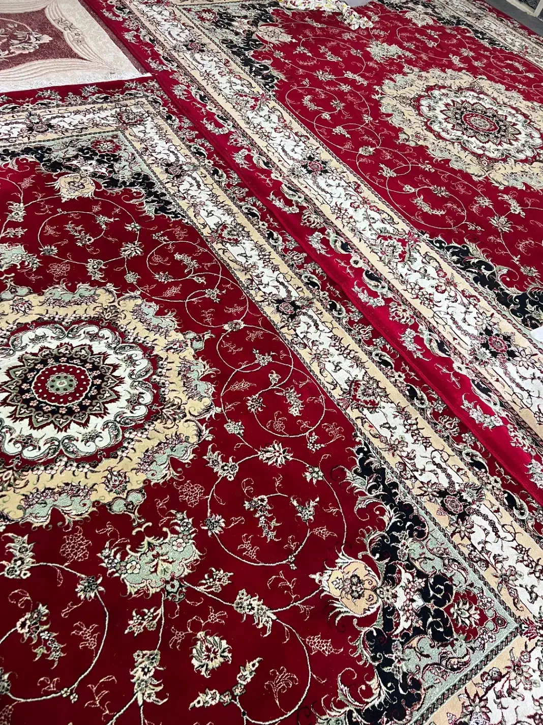یک عدد فرش 6 متری و 12 متری|فرش|سمنان, |دیوار