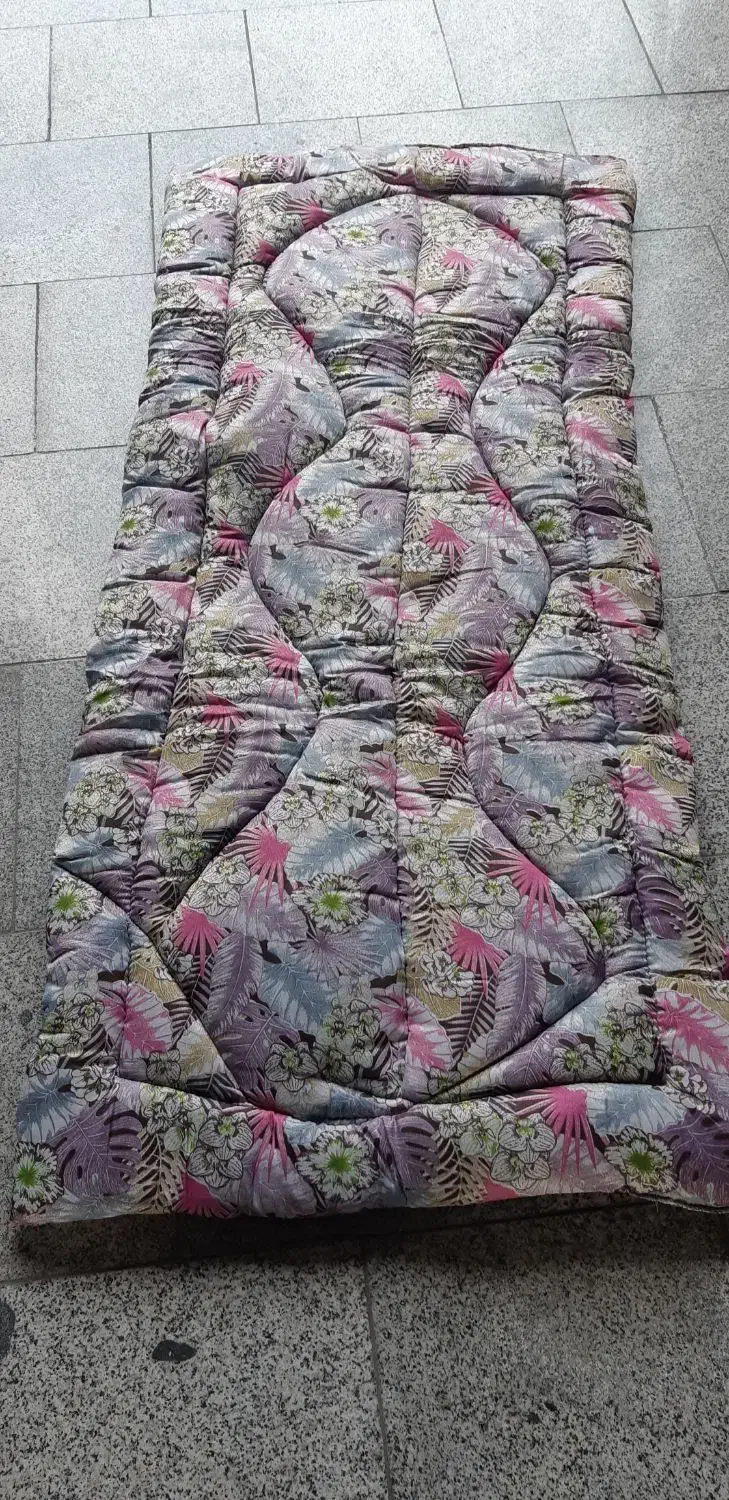 تشک پتو بالشت تخت|رختخواب، بالش، پتو|تهران, مختاری|دیوار