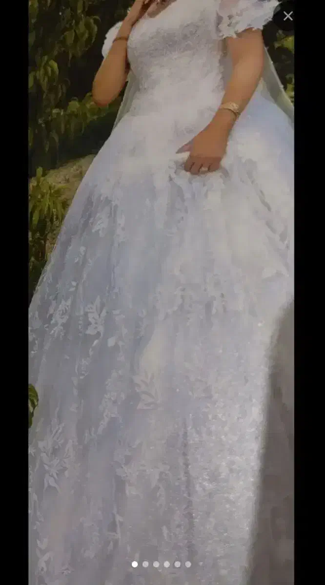 لباس عروس در حد نو|لباس|بومهن, |دیوار