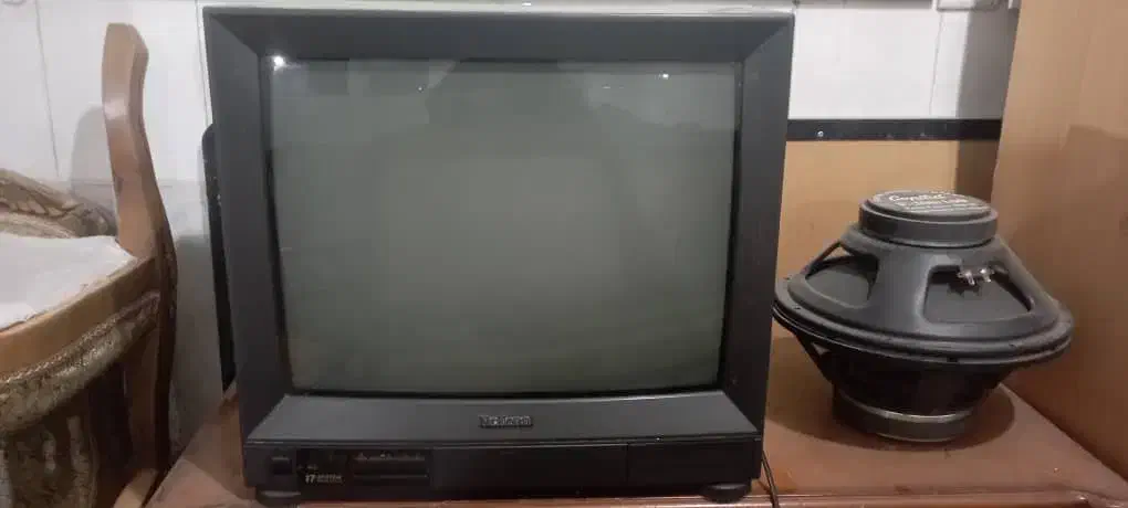 تلوزیون ناسیونال قدیمی|تلویزیون و پروژکتور|قدس, شهرک صنعتی گلگون|دیوار