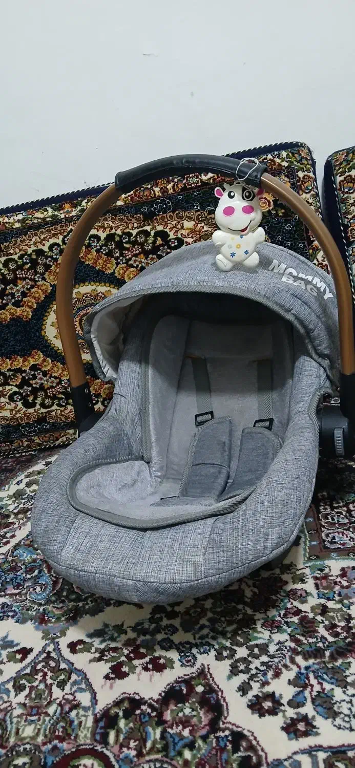 کریر و آغوشی سوییسی|کالسکه و لوازم جانبی|کرمانشاه, |دیوار