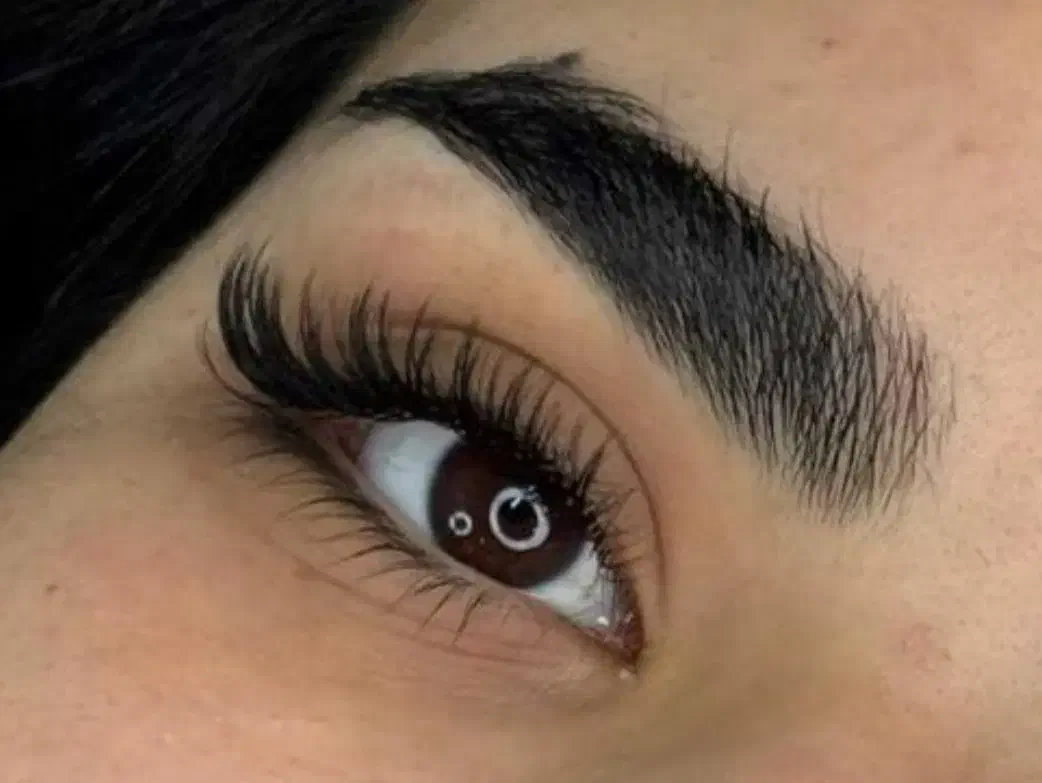 پکیج اقتصادی اکستنشن مژه+لیفت‌لمینت مژه،ابرو|خدمات آرایشگری و زیبایی|شیراز, زرهی|دیوار