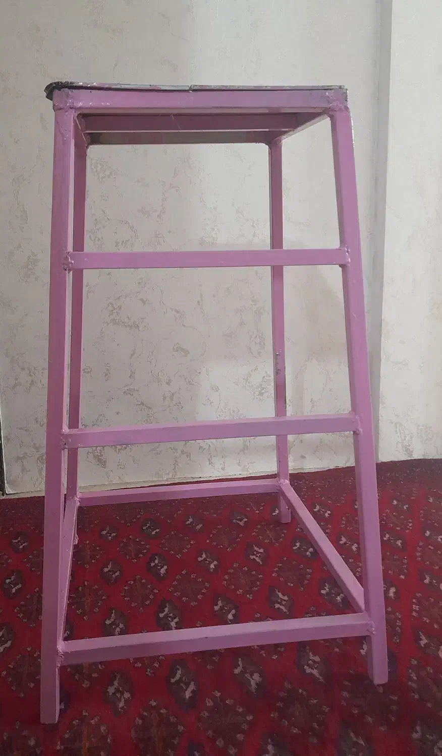 چهارپایه|صندلی و نیمکت|مشهد, خواجه ربیع|دیوار