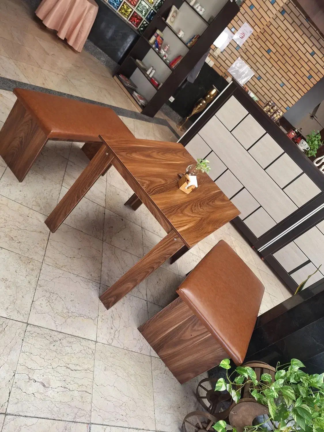 میز و صندلی، نیمکت کافی شاپ|کافی‌شاپ و رستوران|تهران, ائمه اطهار|دیوار