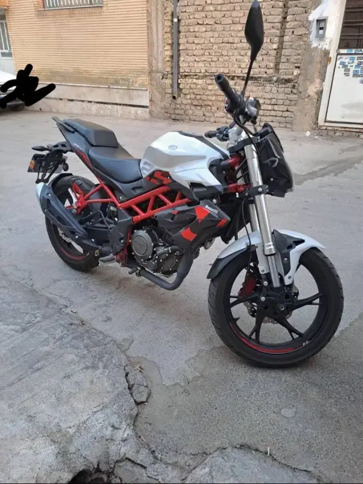 بنلی 250 تک سیلندر مدل 1402|موتورسیکلت|شیراز, شهرک مطهری|دیوار