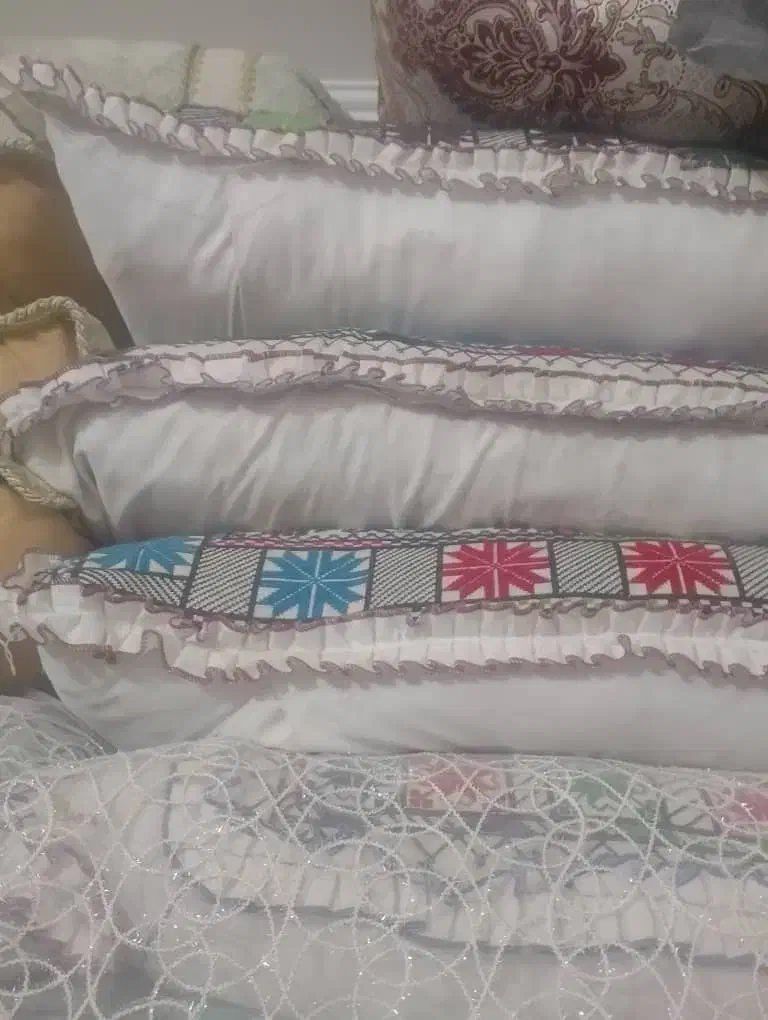 پشتی سفید وعربی|پشتی|زاهدان, |دیوار