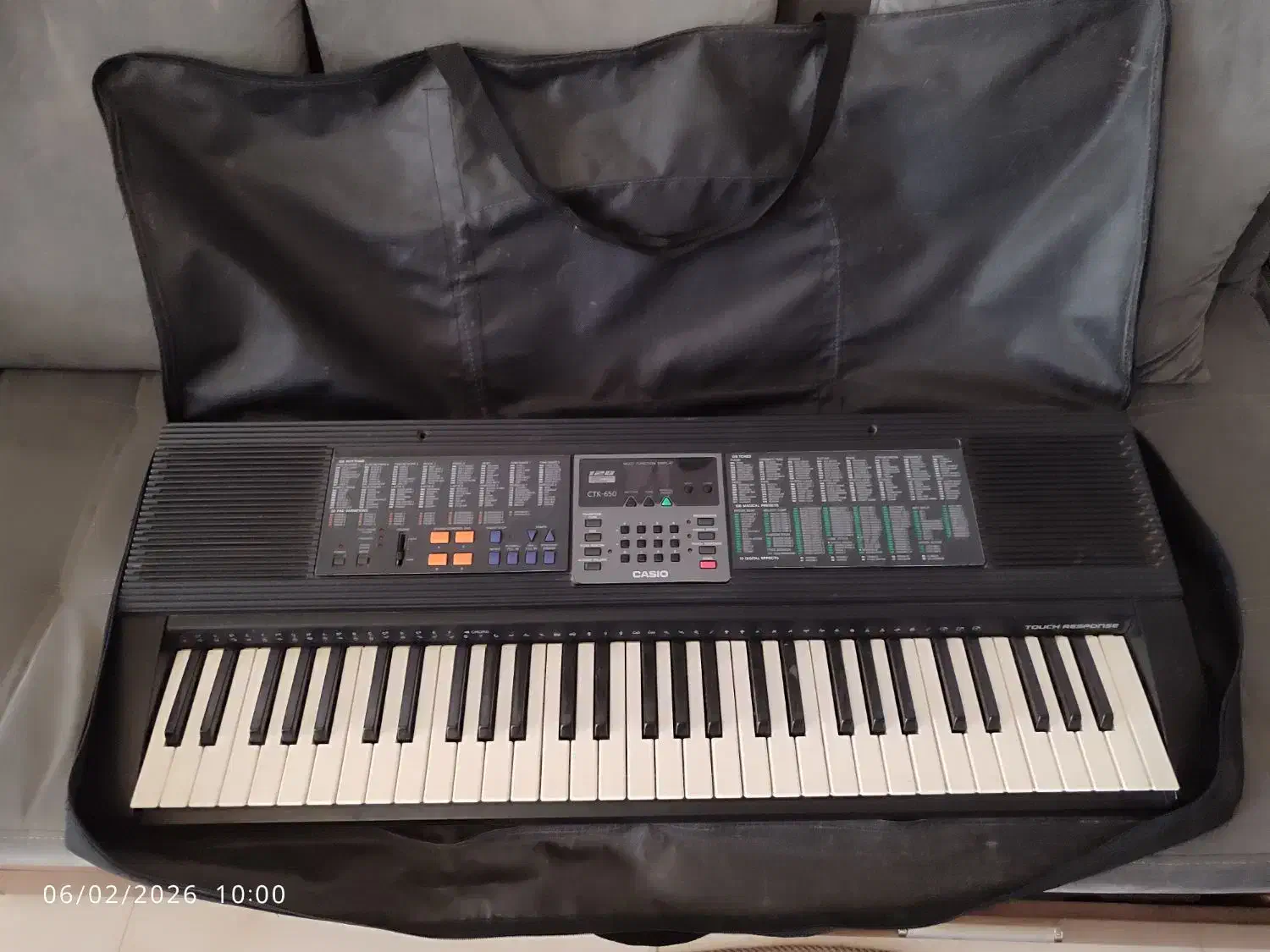 ارگ|پیانو، کیبورد، آکاردئون|چهارباغ, |دیوار