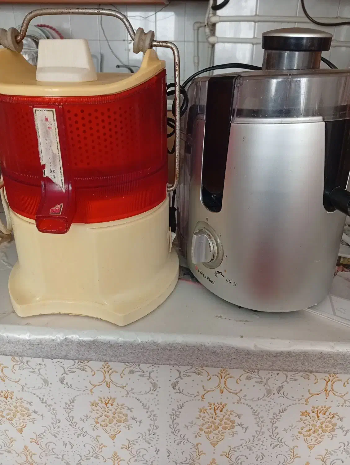 دوعدد آبمیوه گیر|آبمیوهگیر و آبمرکباتگیر|اردبیل, |دیوار