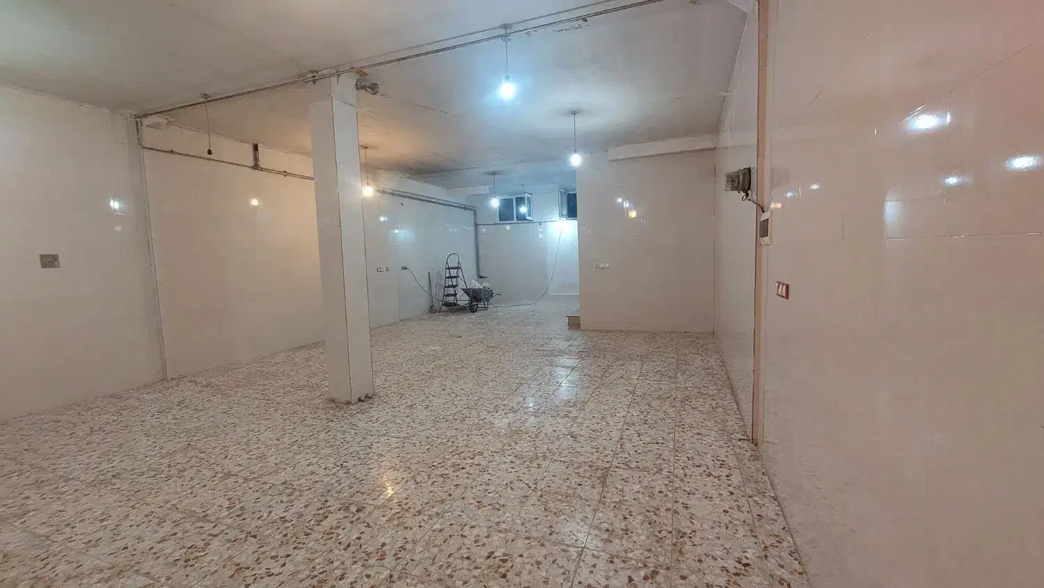 زیرزمین بهداشتی160 متردرسلمان اباد بر خیابان35متری|اجارهٔ مغازه و غرفه|اردبیل, |دیوار