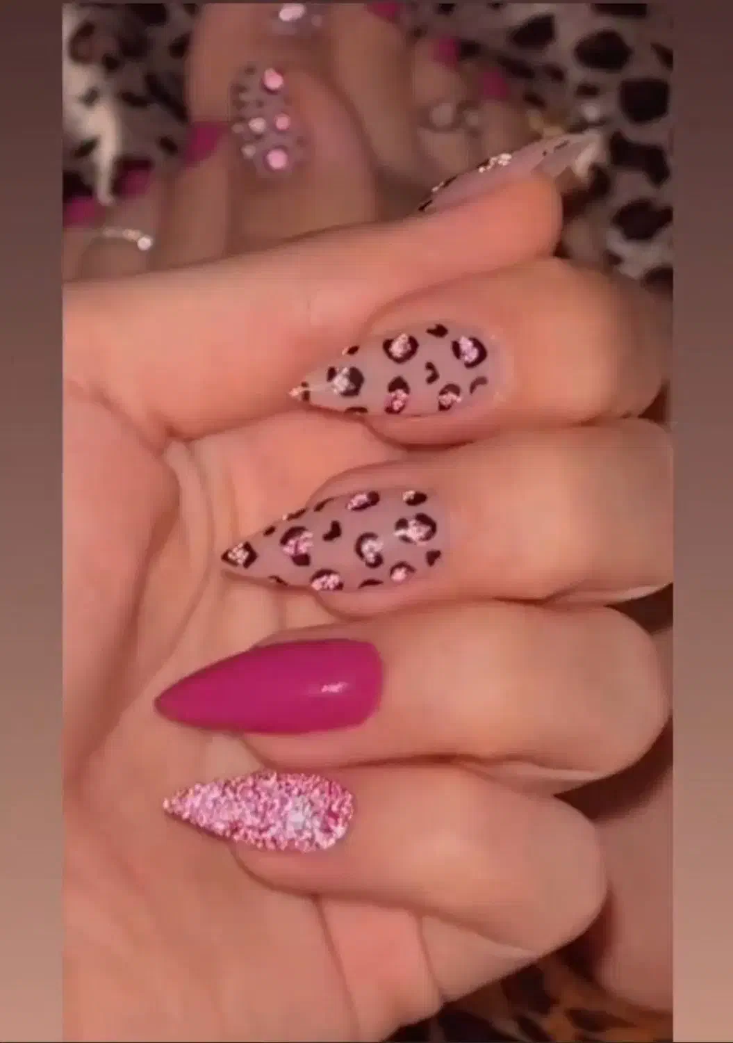 آموزش و خدمات کاشت ناخن|خدمات آرایشگری و زیبایی|شیراز, گلکوب|دیوار