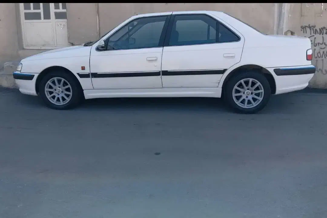 پارس سفید|خودرو سواری و وانت|خرم‌آباد, |دیوار