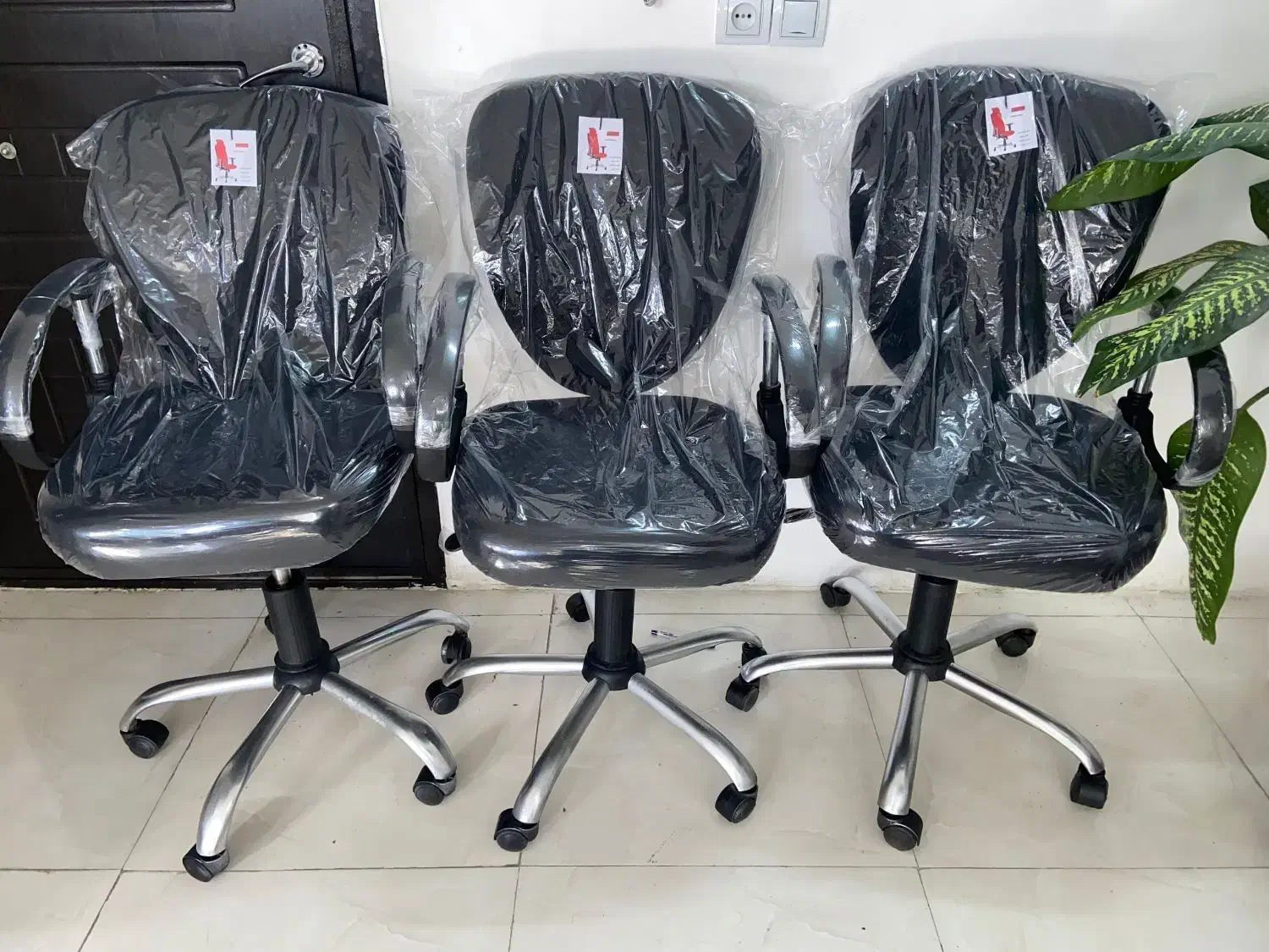 ارگونومیک صندلی شاد درحدنو کامپیوتر خوب دست دوم ح|مبلمان اداری|شیراز, شهرک کوشکک|دیوار