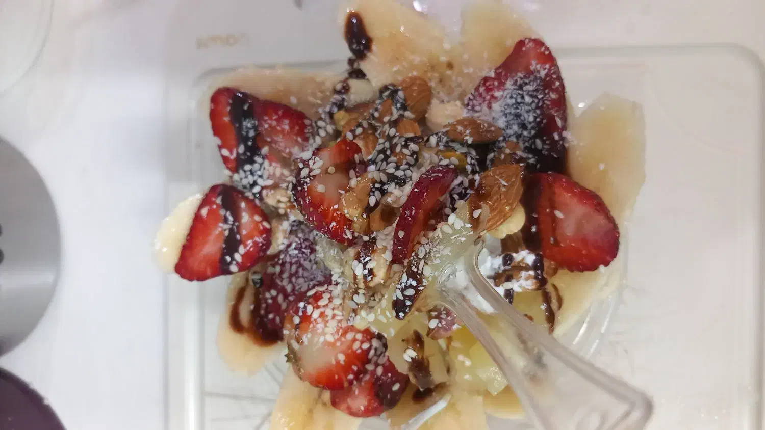 نیرو برای همکاری در آبمیوه فروشی|استخدام خدمات فروشگاه و رستوران|آمل, |دیوار