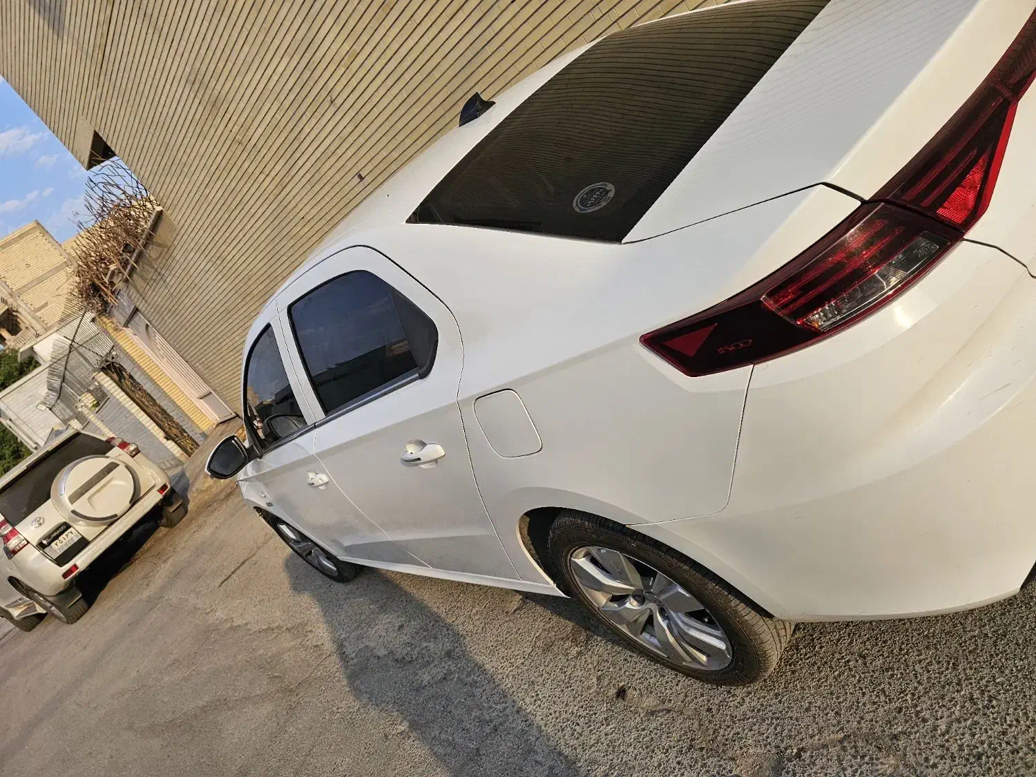 فروش تارا ۴۰۳ فول اتومات|خودرو سواری و وانت|چابهار, |دیوار