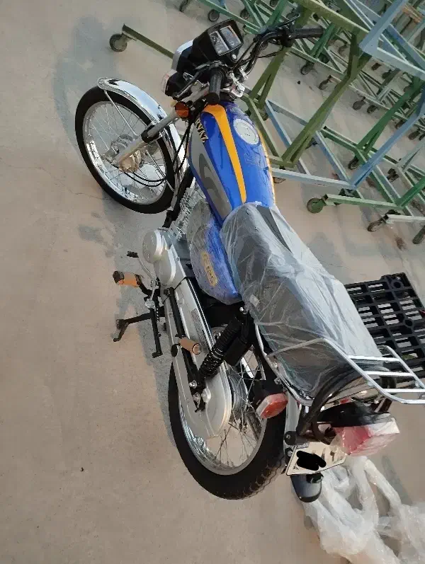 هندا ۱۲۵ خشک|موتورسیکلت|کرج, شهرک نهال و بذر|دیوار