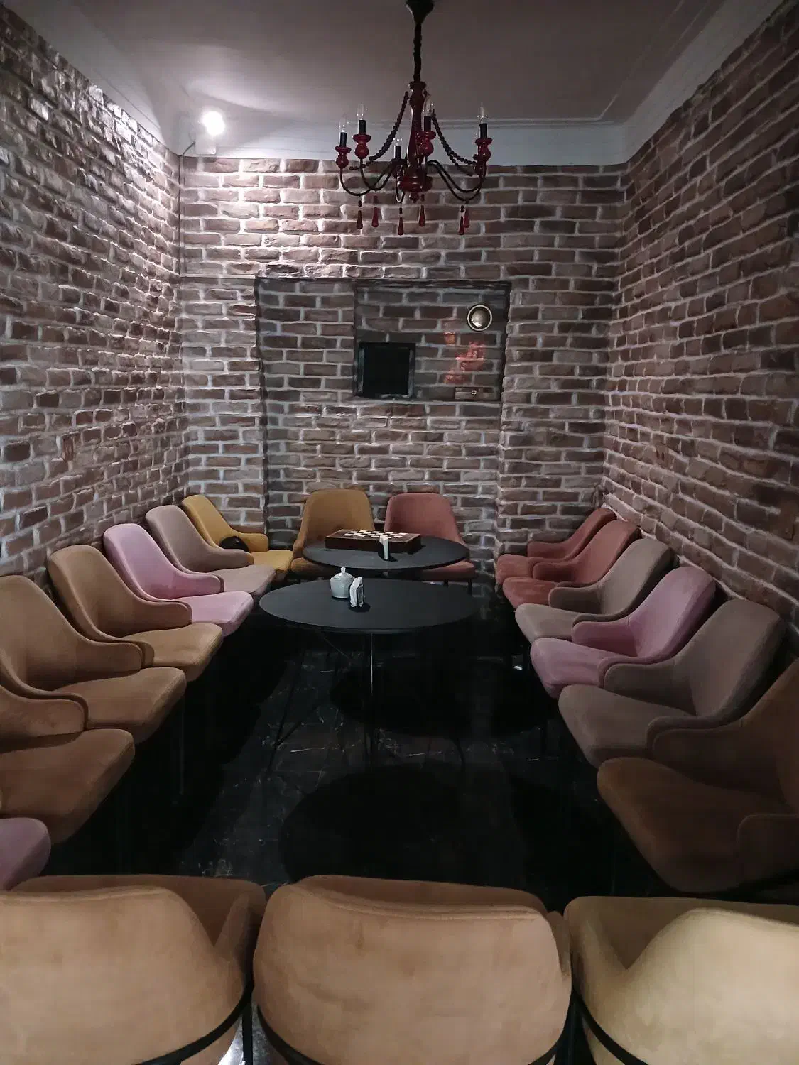 کافه برای برگذاری مراسم ها دورهمی‌ها و بازی مافیا|خدمات پذیرایی، مراسم|تهران, فلسطین (میدان انقلاب)|دیوار