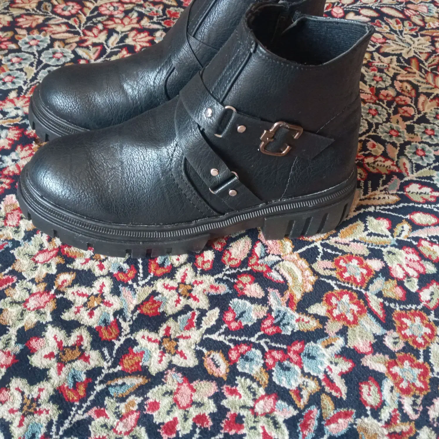 نیم بوت|کیف، کفش، کمربند|کرمان, |دیوار