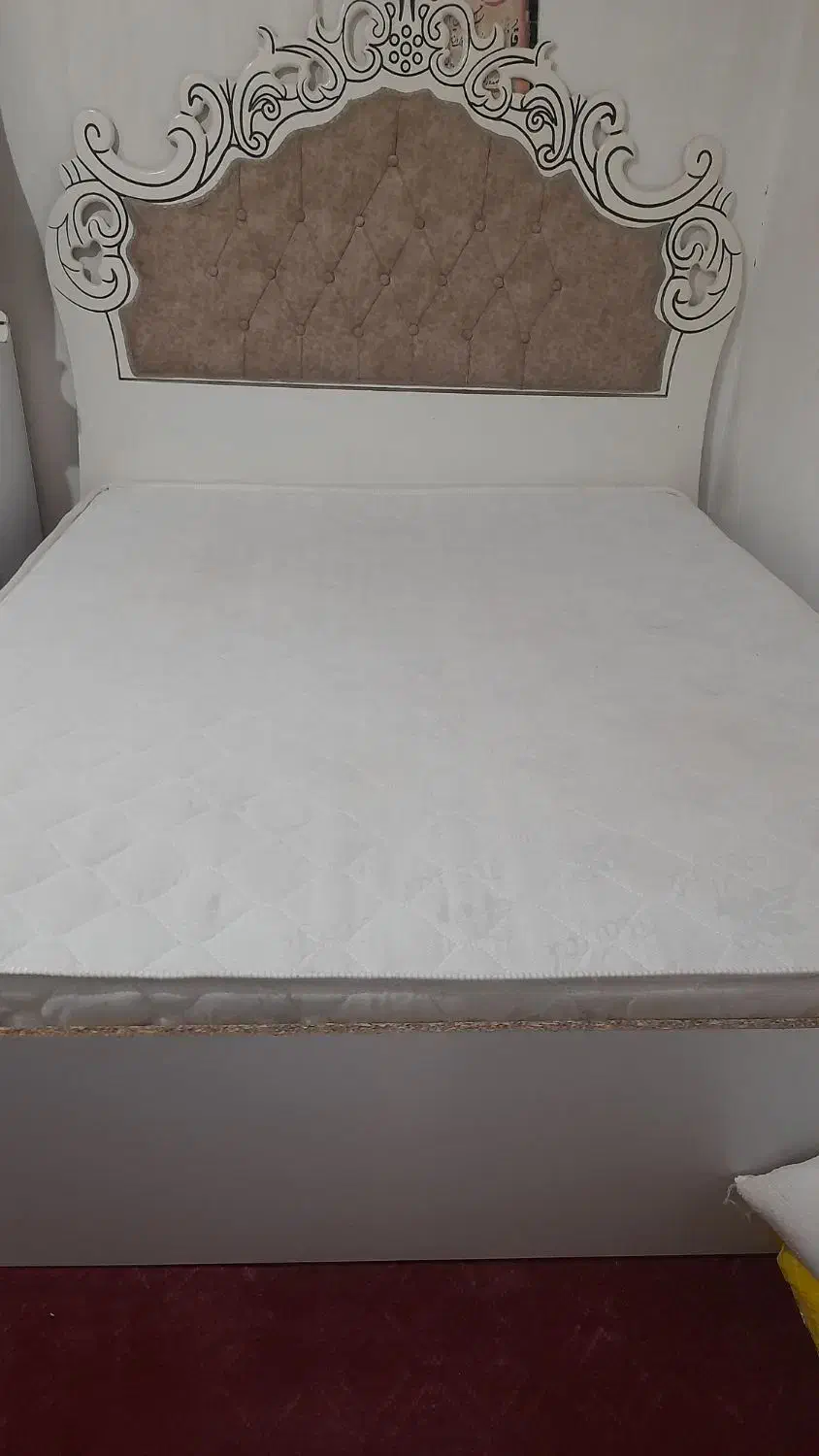 تخت خواب دو نفره|تخت و سرویس خواب|بروجرد, |دیوار