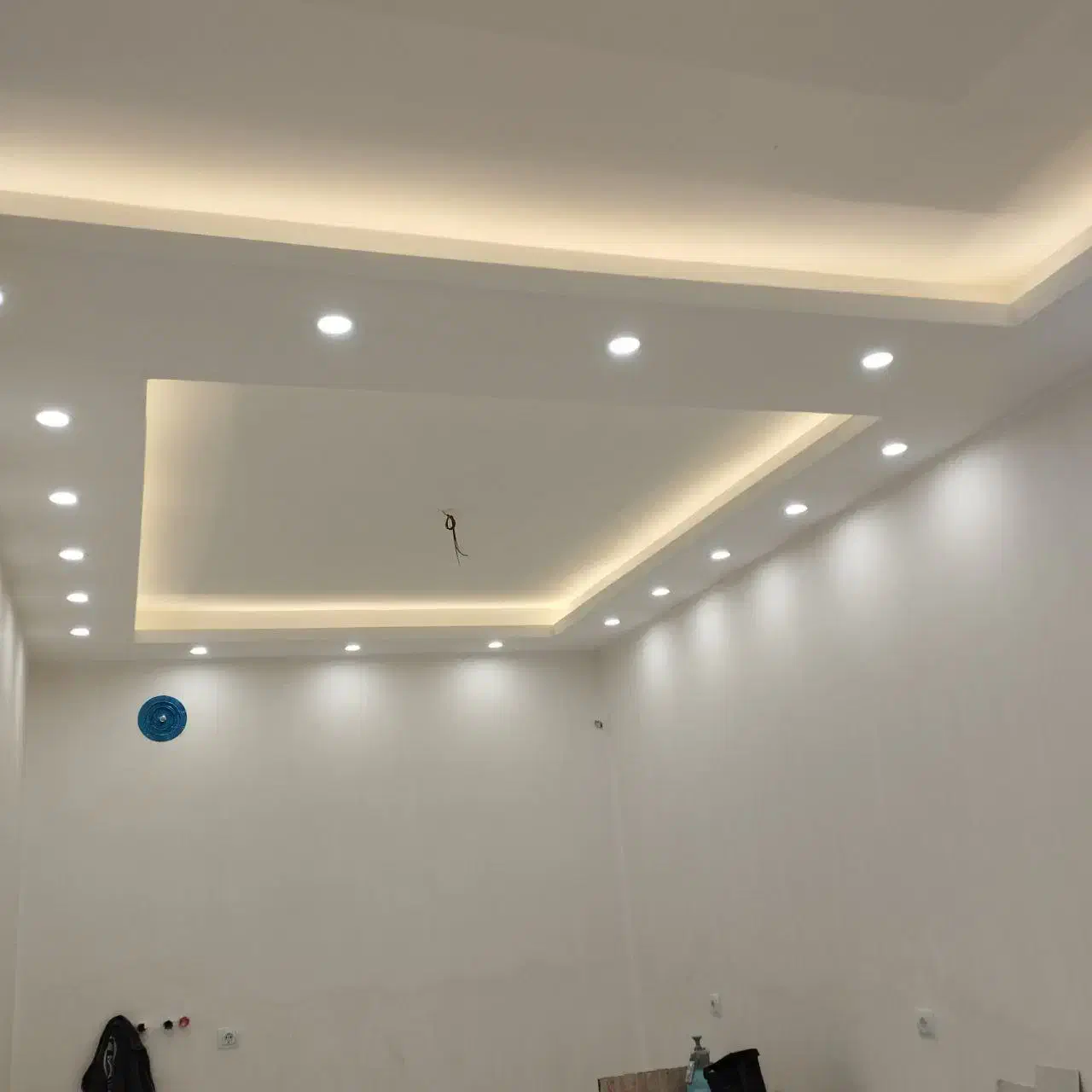 برقکار برقکاری لاینر برقکشی برقکش سیم کش نور مخفی|خدمات پیشه و مهارت|مشهد, عبادی|دیوار