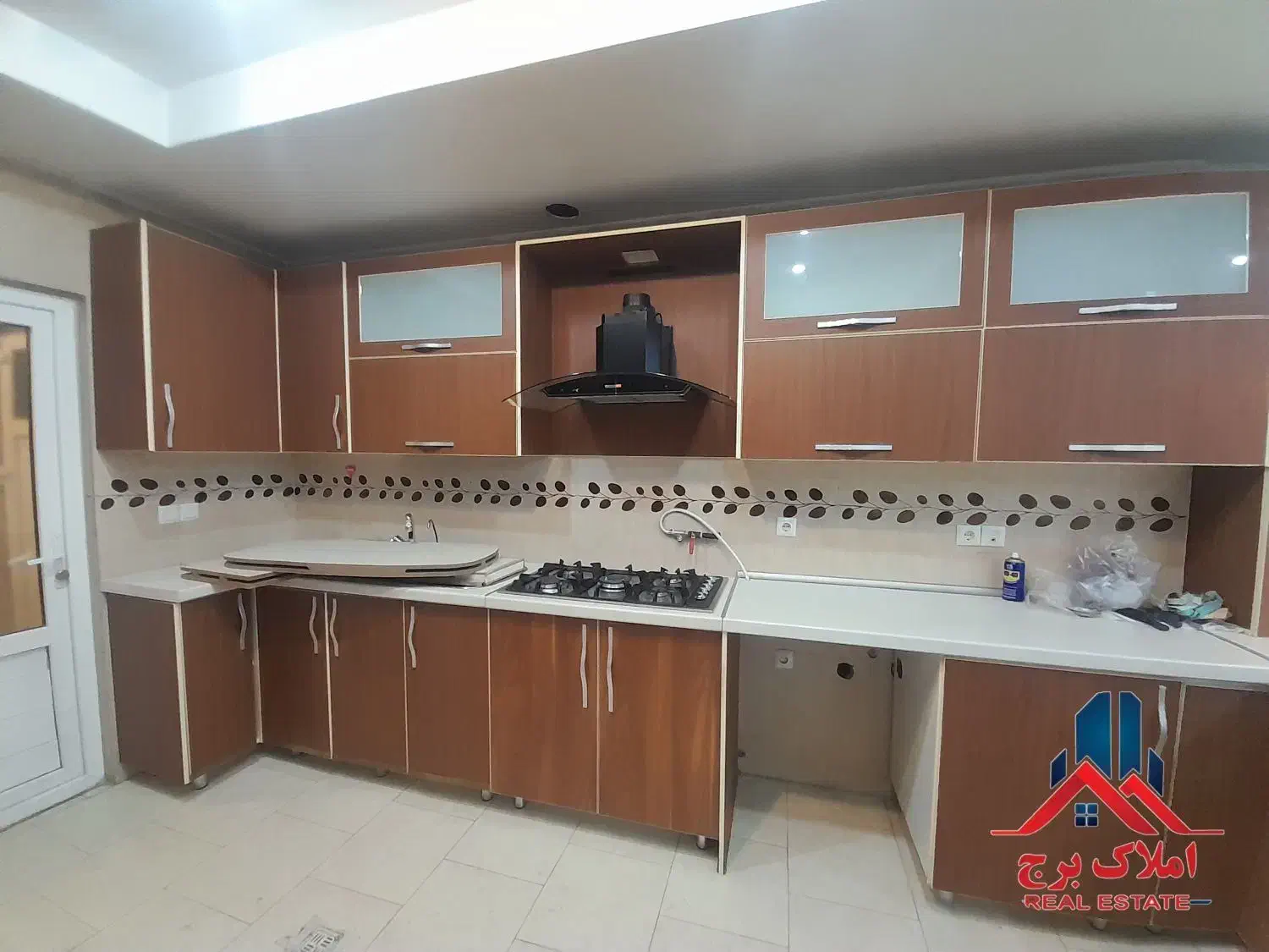 *شهرک چشمه ۱۲۵متر ۲خ ۲تراس ۲انباری طبقه آخر برج*