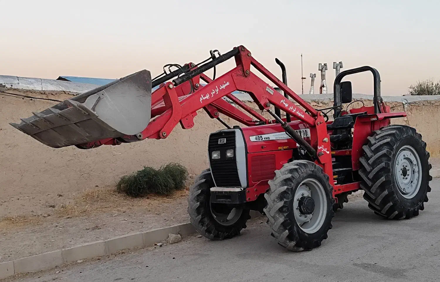 تراکتور ۴۸۵ مدل ۴۰۱با بیل|خودرو سنگین|گل تپه, |دیوار