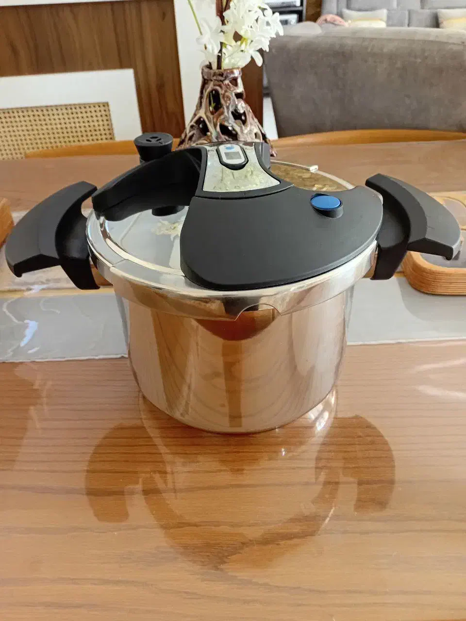 زودپز نو نو مارک جانسون آلمانی ۶لیتری|ظروف پختوپز|خمین, |دیوار