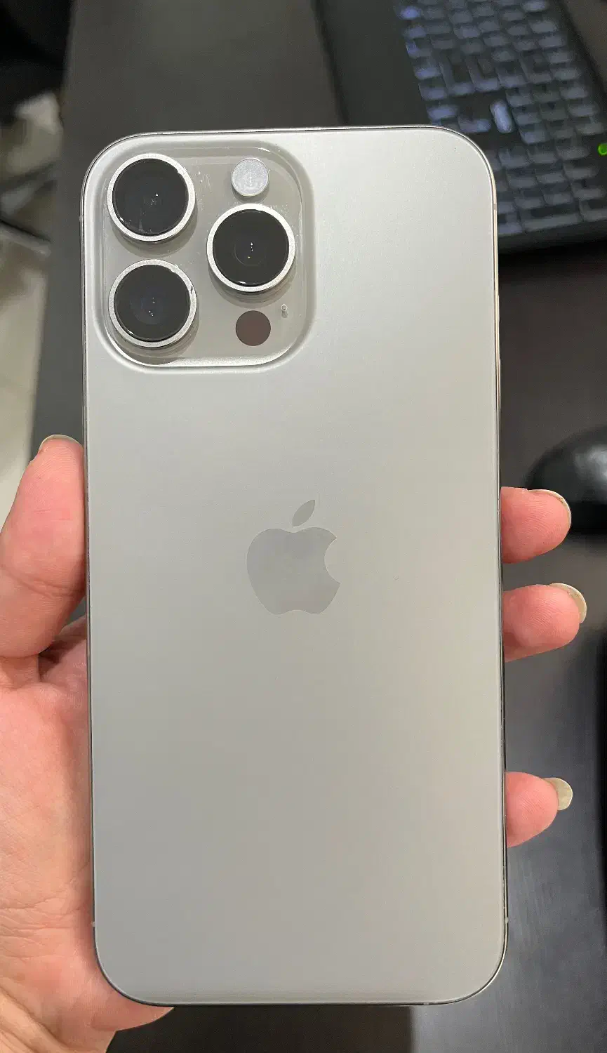 گوشی آیفون ۱۶ پرومکس ۲۵۶ zaa رجیستر شده|موبایل|تهران, عباس‌آباد|دیوار