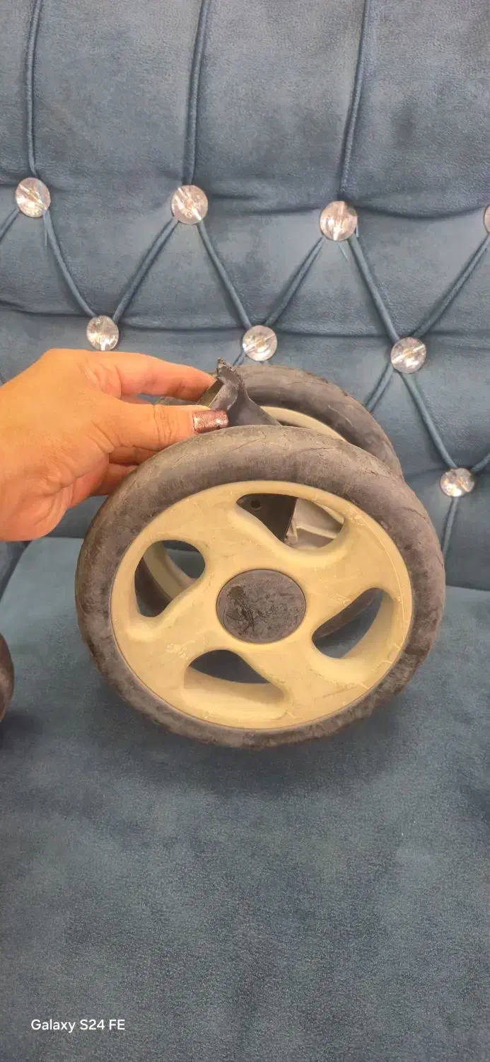 چرخهای کالسکه سه تا دوتایی|کالسکه و لوازم جانبی|آبیک, |دیوار