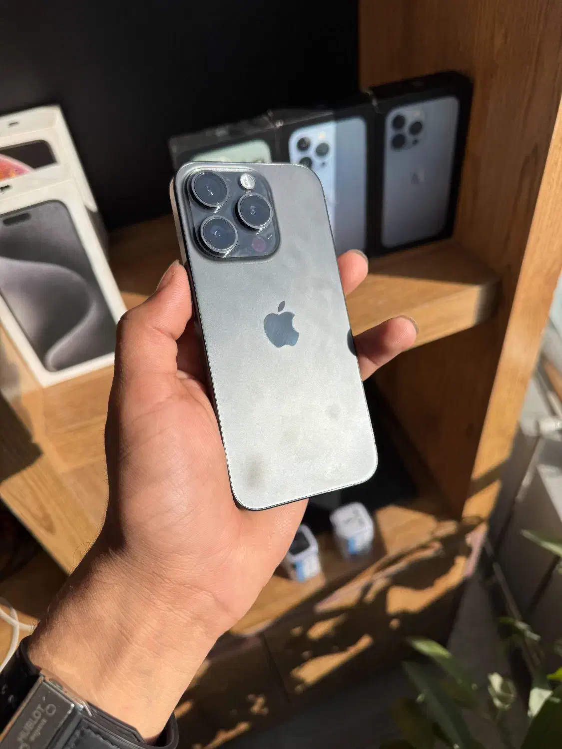 iphone 15 pro حافظه 256 باتری ۹۸ zaa|موبایل|مشهد, احمدآباد|دیوار