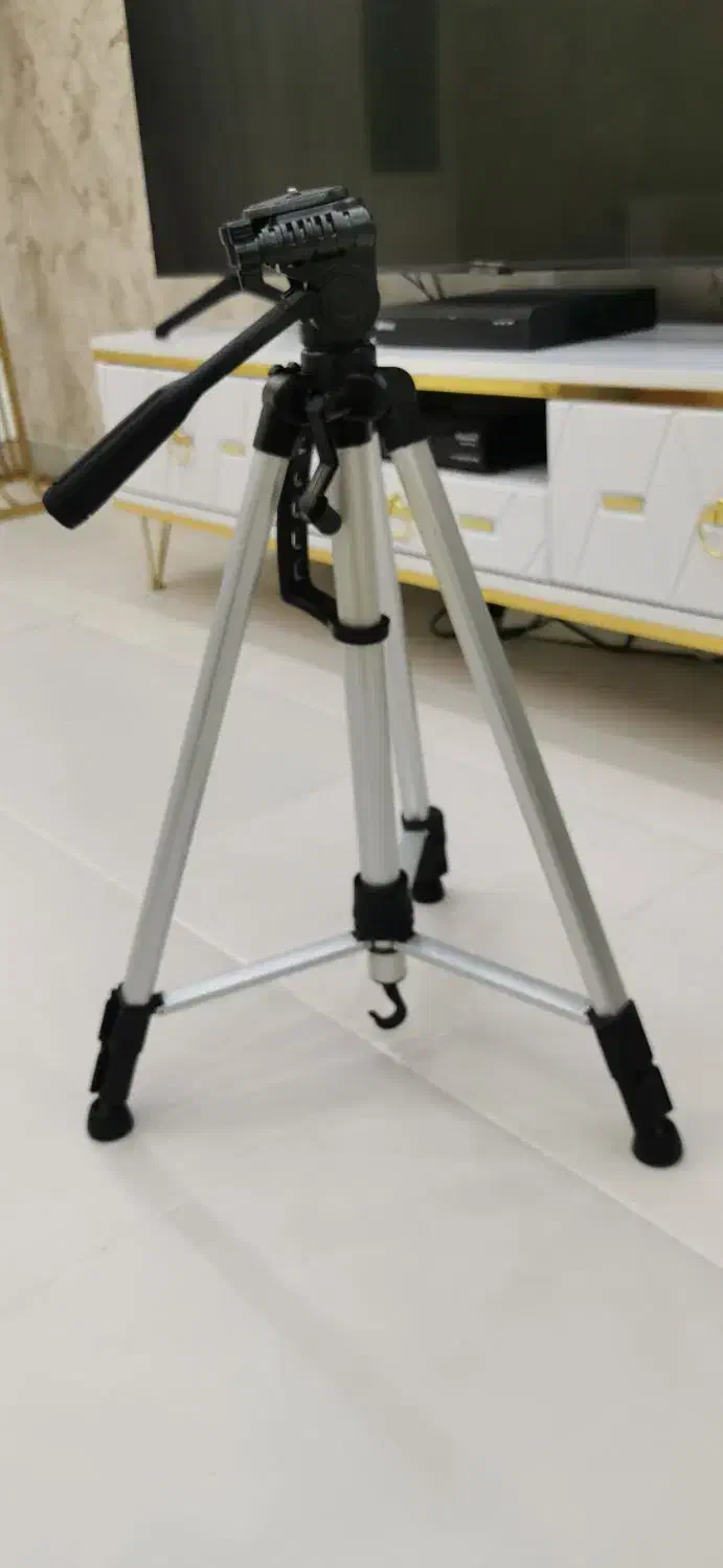 پایه ی دوربین فیلمبرداری و عکاسی|دوربین عکاسی و فیلم‌برداری|جوانرود, |دیوار