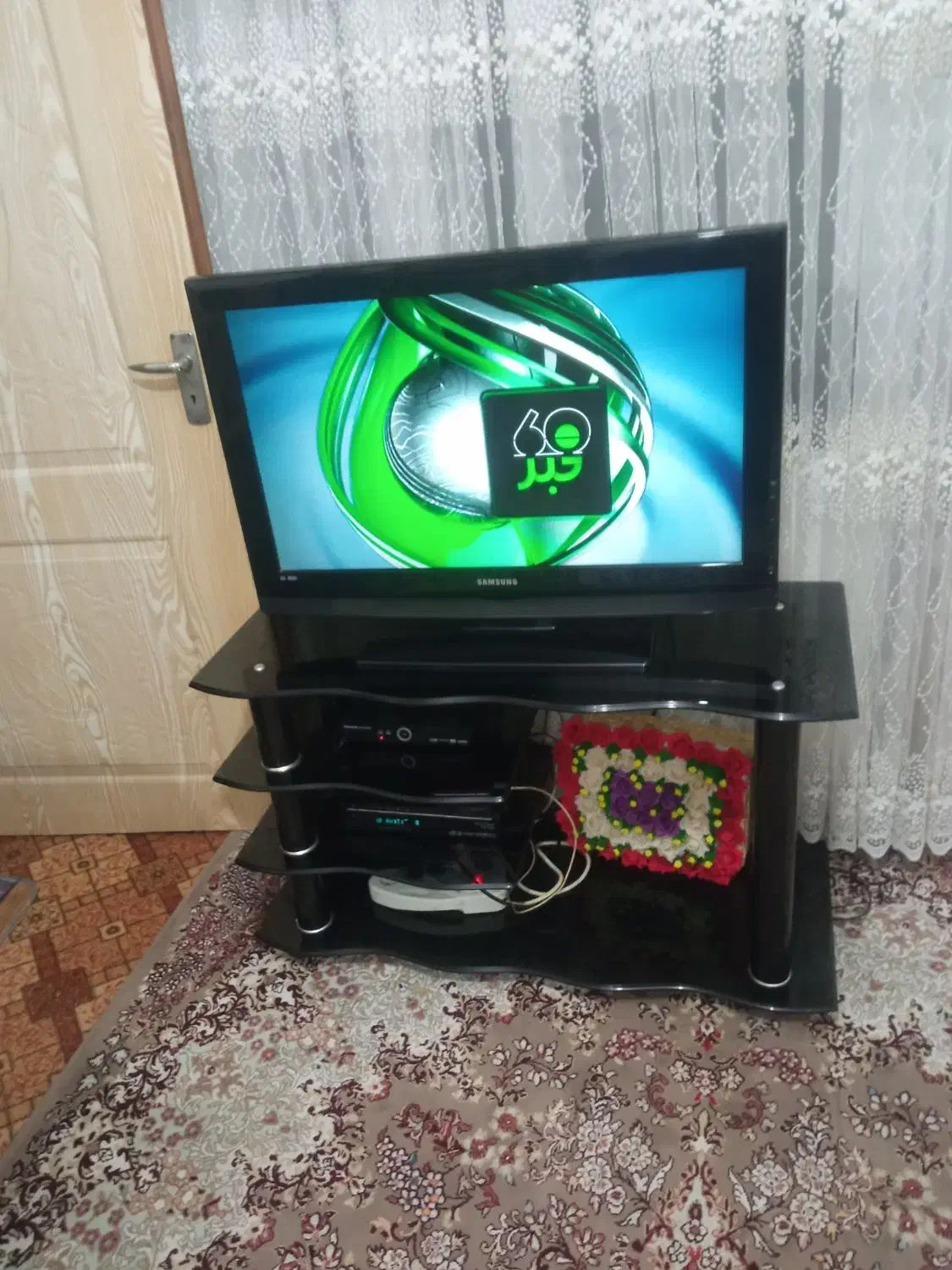 تلویزیون ال سی دی ۳۵اینچ|تلویزیون و پروژکتور|رشت, پیرکلاچای|دیوار