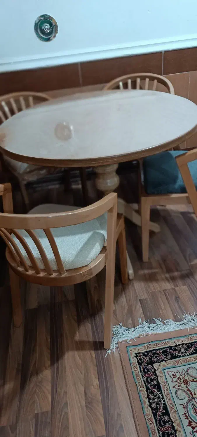 میزغذاخوری|میز و صندلی غذاخوری|برازجان, |دیوار