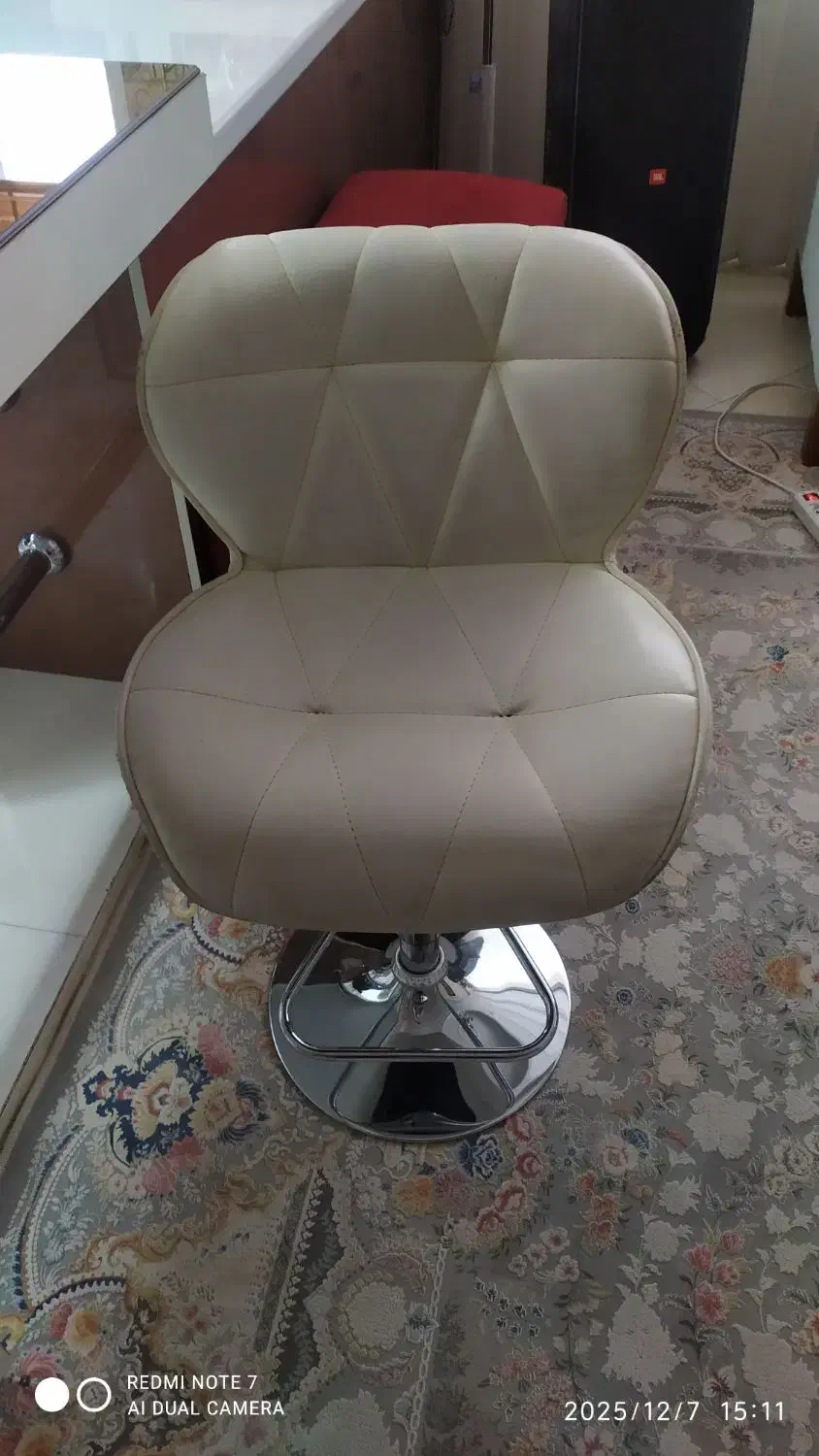 فروش فوری صندلی|صندلی و نیمکت|قم, هفت تیر|دیوار