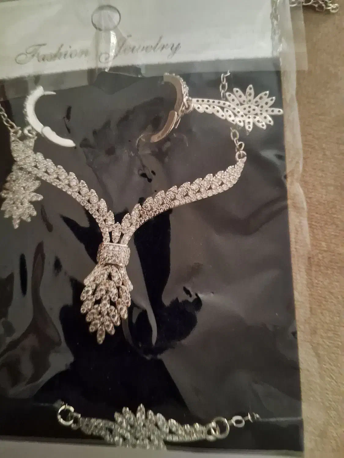 سلام دوعدد سرویس رنگ نقره جنس خوب رنگ ثابت|بدلیجات|قدس, شهر‌قدس|دیوار